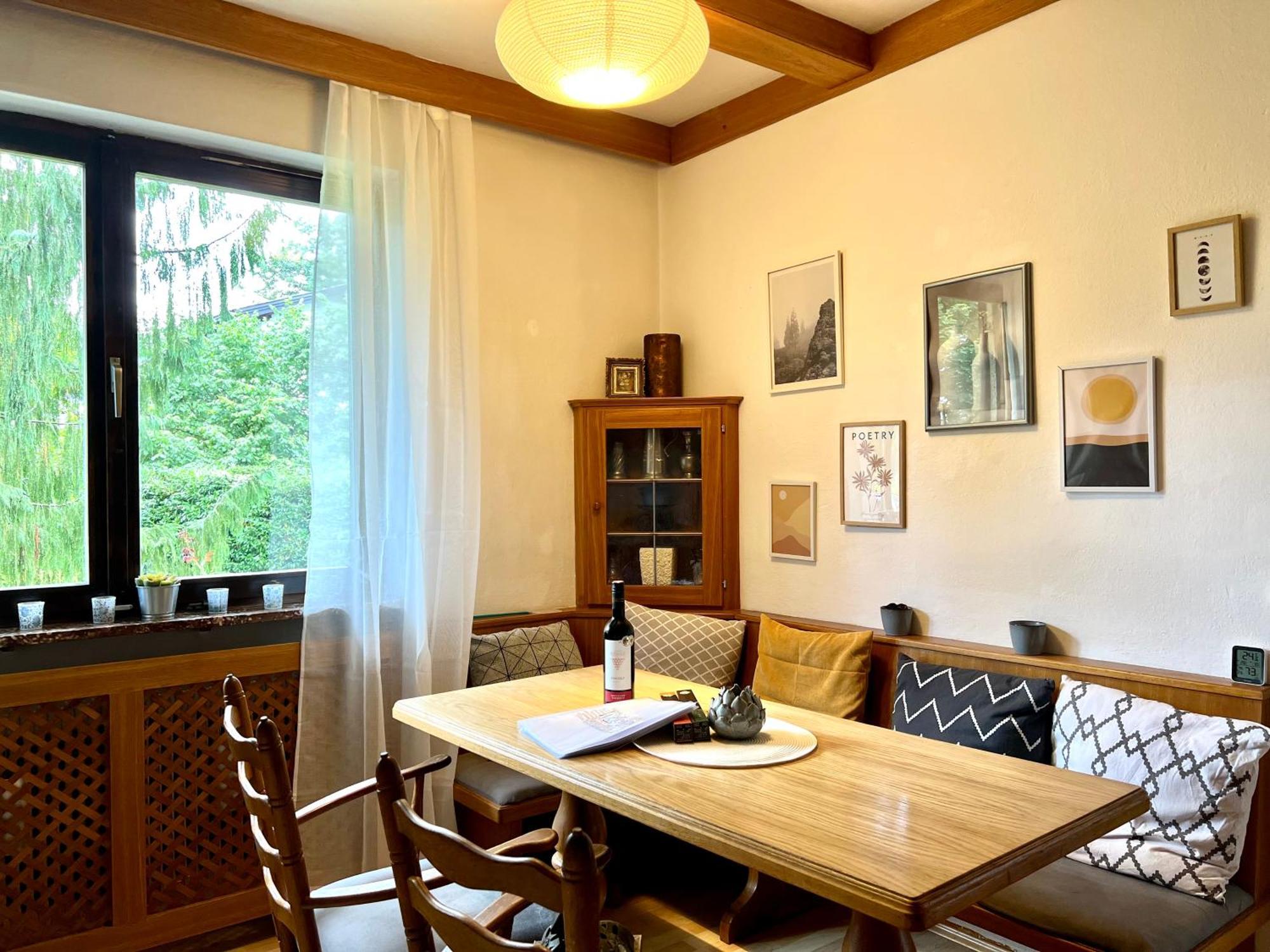 Haus Mit Garten *